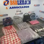 LOTE 216 - 10 – BOLSAS DIVERSAS (NO ESTADO, NÃO SABEMOS SE FUNCIONA. LEILÃO NÃO TEM GARANTIA E NEM DEVOLUÇÃO, SUJEITO A POSSÍVEIS AVARIAS VISÍVEIS/OCULTAS E/OU AUSÊNCIA DE COMPONENTES)