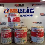 LOTE 045 - 04 - LATAS ADESIVO DE CONTATO FORMICA (NO ESTADO, NÃO SABEMOS SE FUNCIONA. LEILÃO NÃO TEM GARANTIA E NEM DEVOLUÇÃO, SUJEITO A POSSÍVEIS AVARIAS VISÍVEIS/OCULTAS E/OU AUSÊNCIA DE COMPONENTES)