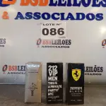 LOTE 086 - 03 – PERFUMES DIVERSOS (NO ESTADO, NÃO SABEMOS SE FUNCIONA. LEILÃO NÃO TEM GARANTIA E NEM DEVOLUÇÃO, SUJEITO A POSSÍVEIS AVARIAS VISÍVEIS/OCULTAS E/OU AUSÊNCIA DE COMPONENTES)