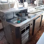LOTE 516 - 01 BALCÃO REFRIGERADO COM ESTUFA FRIA, 03 PORTAS E PIA ACOPLADA. (NO ESTADO, LEILÃO NÃO TEM GARANTIA E NEM DEVOLUÇÃO, SUJEITO A POSSÍVEIS AVARIAS VISÍVEIS/OCULTAS E/OU AUSÊNCIA DE COMPONENTES).