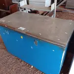 LOTE 497 - 01 FREEZER HORIZONTAL COM 01 TAMPA MARCA METALFRIO NA COR AZUL 220V. (NO ESTADO, LEILÃO NÃO TEM GARANTIA E NEM DEVOLUÇÃO, SUJEITO A POSSÍVEIS AVARIAS VISÍVEIS/OCULTAS E/OU AUSÊNCIA DE COMPONENTES).