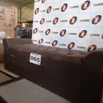 LOTE 065 - 01 - RECAMIER PUFF BAU (NO ESTADO, NÃO SABEMOS SE FUNCIONA. LEILÃO NÃO TEM GARANTIA E NEM DEVOLUÇÃO, SUJEITO A POSSÍVEIS AVARIAS VISÍVEIS/OCULTAS E/OU AUSÊNCIA DE COMPONENTES)