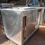 LOTE 512 - 01 BALCÃO EM INOX COM 02 PORTAS DE CORRER. (NO ESTADO, LEILÃO NÃO TEM GARANTIA E NEM DEVOLUÇÃO, SUJEITO A POSSÍVEIS AVARIAS VISÍVEIS/OCULTAS E/OU AUSÊNCIA DE COMPONENTES).