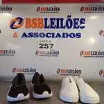 LOTE 257 - 02 – PARES DE CALÇADOS MASCULINO Nº 38 (NO ESTADO, NÃO SABEMOS SE FUNCIONA. LEILÃO NÃO TEM GARANTIA E NEM DEVOLUÇÃO, SUJEITO A POSSÍVEIS AVARIAS VISÍVEIS/OCULTAS E/OU AUSÊNCIA DE COMPONENTES)