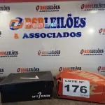 LOTE 176 - 02 – PARES DE CALÇADOS MASCULINO Nº 42 (NO ESTADO, NÃO SABEMOS SE FUNCIONA. LEILÃO NÃO TEM GARANTIA E NEM DEVOLUÇÃO, SUJEITO A POSSÍVEIS AVARIAS VISÍVEIS/OCULTAS E/OU AUSÊNCIA DE COMPONENTES)