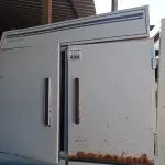 LOTE 498 - 01 GELADEIRA INDUSTRIAL MARCA METALFRIO. (NO ESTADO, LEILÃO NÃO TEM GARANTIA E NEM DEVOLUÇÃO, SUJEITO A POSSÍVEIS AVARIAS VISÍVEIS/OCULTAS E/OU AUSÊNCIA DE COMPONENTES).