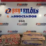 LOTE 266 - 02 – PARES DE CALÇADOS FEMININO Nº 35 (NO ESTADO, NÃO SABEMOS SE FUNCIONA. LEILÃO NÃO TEM GARANTIA E NEM DEVOLUÇÃO, SUJEITO A POSSÍVEIS AVARIAS VISÍVEIS/OCULTAS E/OU AUSÊNCIA DE COMPONENTES)