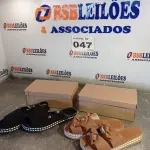 LOTE 047 - 02 – PARES DE CALÇADOS FEMININO Nº 39 (NO ESTADO, NÃO SABEMOS SE FUNCIONA. LEILÃO NÃO TEM GARANTIA E NEM DEVOLUÇÃO, SUJEITO A POSSÍVEIS AVARIAS VISÍVEIS/OCULTAS E/OU AUSÊNCIA DE COMPONENTES)