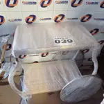 LOTE 039 - 01 - CARRINHO DE CHÁ DECORAÇÃO FESTAS (NO ESTADO, NÃO SABEMOS SE FUNCIONA. LEILÃO NÃO TEM GARANTIA E NEM DEVOLUÇÃO, SUJEITO A POSSÍVEIS AVARIAS VISÍVEIS/OCULTAS E/OU AUSÊNCIA DE COMPONENTES)