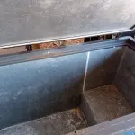 LOTE 497 - 01 FREEZER HORIZONTAL COM 01 TAMPA MARCA METALFRIO NA COR AZUL 220V. (NO ESTADO, LEILÃO NÃO TEM GARANTIA E NEM DEVOLUÇÃO, SUJEITO A POSSÍVEIS AVARIAS VISÍVEIS/OCULTAS E/OU AUSÊNCIA DE COMPONENTES).