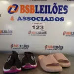 LOTE 123 - 02 – PARES DE CALÇADOS FEMININO Nº 38 (NO ESTADO, NÃO SABEMOS SE FUNCIONA. LEILÃO NÃO TEM GARANTIA E NEM DEVOLUÇÃO, SUJEITO A POSSÍVEIS AVARIAS VISÍVEIS/OCULTAS E/OU AUSÊNCIA DE COMPONENTES)