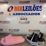 LOTE 042 - 02 – PARES DE CALÇADOS FEMININO Nº 35 (NO ESTADO, NÃO SABEMOS SE FUNCIONA. LEILÃO NÃO TEM GARANTIA E NEM DEVOLUÇÃO, SUJEITO A POSSÍVEIS AVARIAS VISÍVEIS/OCULTAS E/OU AUSÊNCIA DE COMPONENTES)