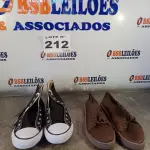 LOTE 212 - 02 – PARES DE CALÇADOS MASCULINO Nº 44 (NO ESTADO, NÃO SABEMOS SE FUNCIONA. LEILÃO NÃO TEM GARANTIA E NEM DEVOLUÇÃO, SUJEITO A POSSÍVEIS AVARIAS VISÍVEIS/OCULTAS E/OU AUSÊNCIA DE COMPONENTES)