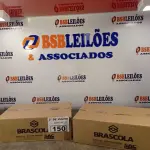 LOTE 150 - 02 CAIXAS COM COLA TUBO ST 175G COM 15 FRASCOS CADA. (NO ESTADO, LEILÃO NÃO TEM GARANTIA E NEM DEVOLUÇÃO, SUJEITO A POSSÍVEIS AVARIAS VISÍVEIS/OCULTAS E/OU AUSÊNCIA DE COMPONENTES).