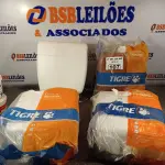 LOTE 107 - 04 CAIXAS DE DESCARGA MARCAS E MODELOS DIVERSOS. (NO ESTADO, LEILÃO NÃO TEM GARANTIA E NEM DEVOLUÇÃO, SUJEITO A POSSÍVEIS AVARIAS VISÍVEIS/OCULTAS E/OU AUSÊNCIA DE COMPONENTES).