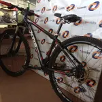 LOTE 391 - 01 – BICICLETA ARO 29 KRS 21 VELOCIDADES (NO ESTADO, NÃO SABEMOS SE FUNCIONA. LEILÃO NÃO TEM GARANTIA E NEM DEVOLUÇÃO, SUJEITO A POSSÍVEIS AVARIAS VISÍVEIS/OCULTAS E/OU AUSÊNCIA DE COMPONENTES)