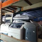 LOTE 057 - 01 SCANNER E 04 IMPRESSORAS MARCAS E MODELOS DIVERSOS PARA RETIRADA DE PEÇAS. (NO ESTADO, LEILÃO NÃO TEM GARANTIA E NEM DEVOLUÇÃO, SUJEITO A POSSÍVEIS AVARIAS VISÍVEIS/OCULTAS E/OU AUSÊNCIA DE COMPONENTES).
