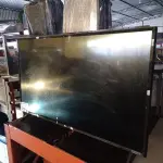 LOTE 071 - 02 TV’S SENDO 01 DE LED 40” POL E 01 LG 43” POL PARA RETIRADA DE PEÇAS. (NO ESTADO, LEILÃO NÃO TEM GARANTIA E NEM DEVOLUÇÃO, SUJEITO A POSSÍVEIS AVARIAS VISÍVEIS/OCULTAS E/OU AUSÊNCIA DE COMPONENTES).