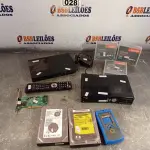 LOTE 028 - 01 PS2, 01 PREMIUM BOX, 02 HARD DISC, 01 MULTÍMETRO, 01 PLACA DE REDE E 03 FITAS ULTRIUM LTO 3. (NO ESTADO, LEILÃO NÃO TEM GARANTIA E NEM DEVOLUÇÃO, SUJEITO A POSSÍVEIS AVARIAS VISÍVEIS/OCULTAS E/OU AUSÊNCIA DE COMPONENTES).