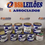 LOTE 110 - 08 LATAS DE MASSA PLÁSTICA E 01 LATA DE ESMALTE SINTÉTICO NA COR BRILHANTE BRANCO 900ML.  (NO ESTADO, LEILÃO NÃO TEM GARANTIA E NEM DEVOLUÇÃO, SUJEITO A POSSÍVEIS AVARIAS VISÍVEIS/OCULTAS E/OU AUSÊNCIA DE COMPONENTES).