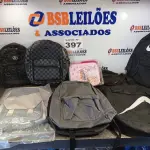 LOTE 397 - 10 – BOLSAS DIVERSAS (NO ESTADO, NÃO SABEMOS SE FUNCIONA. LEILÃO NÃO TEM GARANTIA E NEM DEVOLUÇÃO, SUJEITO A POSSÍVEIS AVARIAS VISÍVEIS/OCULTAS E/OU AUSÊNCIA DE COMPONENTES)