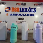 LOTE 388 - 04 – GARRAFAS TÉRMICAS (NO ESTADO, NÃO SABEMOS SE FUNCIONA. LEILÃO NÃO TEM GARANTIA E NEM DEVOLUÇÃO, SUJEITO A POSSÍVEIS AVARIAS VISÍVEIS/OCULTAS E/OU AUSÊNCIA DE COMPONENTES)