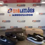 LOTE 285 - 02 – PARES DE CALÇADOS MASCULINO Nº 38 (NO ESTADO, NÃO SABEMOS SE FUNCIONA. LEILÃO NÃO TEM GARANTIA E NEM DEVOLUÇÃO, SUJEITO A POSSÍVEIS AVARIAS VISÍVEIS/OCULTAS E/OU AUSÊNCIA DE COMPONENTES)