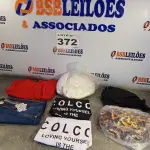 LOTE 372 - 06 – PEÇAS DE ROUPAS FEMININAS (NO ESTADO, NÃO SABEMOS SE FUNCIONA. LEILÃO NÃO TEM GARANTIA E NEM DEVOLUÇÃO, SUJEITO A POSSÍVEIS AVARIAS VISÍVEIS/OCULTAS E/OU AUSÊNCIA DE COMPONENTES)
