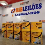 LOTE 144 - 06 LATAS DE ADESIVO ESTRUTURAL DE BASE EPÓXI MEDIA FLUIDEZ COMPONENTES A+B. (NO ESTADO, LEILÃO NÃO TEM GARANTIA E NEM DEVOLUÇÃO, SUJEITO A POSSÍVEIS AVARIAS VISÍVEIS/OCULTAS E/OU AUSÊNCIA DE COMPONENTES).