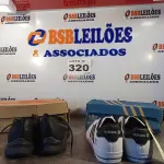 LOTE 320 - 02 – PARES DE CALÇADOS MASCULINO Nº 41 (NO ESTADO, NÃO SABEMOS SE FUNCIONA. LEILÃO NÃO TEM GARANTIA E NEM DEVOLUÇÃO, SUJEITO A POSSÍVEIS AVARIAS VISÍVEIS/OCULTAS E/OU AUSÊNCIA DE COMPONENTES)