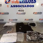 LOTE 400 - 08 – PEÇAS DE ROUPAS MASCULINAS (NO ESTADO, NÃO SABEMOS SE FUNCIONA. LEILÃO NÃO TEM GARANTIA E NEM DEVOLUÇÃO, SUJEITO A POSSÍVEIS AVARIAS VISÍVEIS/OCULTAS E/OU AUSÊNCIA DE COMPONENTES)