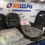 LOTE 397 - 10 – BOLSAS DIVERSAS (NO ESTADO, NÃO SABEMOS SE FUNCIONA. LEILÃO NÃO TEM GARANTIA E NEM DEVOLUÇÃO, SUJEITO A POSSÍVEIS AVARIAS VISÍVEIS/OCULTAS E/OU AUSÊNCIA DE COMPONENTES)