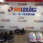 LOTE 337 - 03 – PARES DE CALÇADOS (NO ESTADO, NÃO SABEMOS SE FUNCIONA. LEILÃO NÃO TEM GARANTIA E NEM DEVOLUÇÃO, SUJEITO A POSSÍVEIS AVARIAS VISÍVEIS/OCULTAS E/OU AUSÊNCIA DE COMPONENTES)