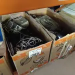 LOTE 089 - 01 LOTE COM GRANDE QUANTIDADE DE CABOS E FONTES MARCAS E MODELOS DIVERSOS. (NO ESTADO, LEILÃO NÃO TEM GARANTIA E NEM DEVOLUÇÃO, SUJEITO A POSSÍVEIS AVARIAS VISÍVEIS/OCULTAS E/OU AUSÊNCIA DE COMPONENTES).