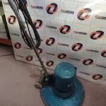LOTE 108 - 01 ENCERADEIRA INDUSTRIAL. (NO ESTADO, LEILÃO NÃO TEM GARANTIA E NEM DEVOLUÇÃO, SUJEITO A POSSÍVEIS AVARIAS VISÍVEIS/OCULTAS E/OU AUSÊNCIA DE COMPONENTES).
