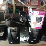 LOTE 076 - 04 NOBREAKS E 01 ESTABILIZADOR MARCAS E MODELOS DIVERSOS PARA RETIRADA DE PEÇAS. (NO ESTADO, LEILÃO NÃO TEM GARANTIA E NEM DEVOLUÇÃO, SUJEITO A POSSÍVEIS AVARIAS VISÍVEIS/OCULTAS E/OU AUSÊNCIA DE COMPONENTES).