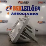 LOTE 033 - 01 LUMINÁRIA DE PÁTIO. (NO ESTADO, LEILÃO NÃO TEM GARANTIA E NEM DEVOLUÇÃO, SUJEITO A POSSÍVEIS AVARIAS VISÍVEIS/OCULTAS E/OU AUSÊNCIA DE COMPONENTES).