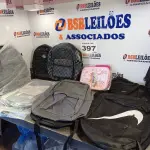 LOTE 397 - 10 – BOLSAS DIVERSAS (NO ESTADO, NÃO SABEMOS SE FUNCIONA. LEILÃO NÃO TEM GARANTIA E NEM DEVOLUÇÃO, SUJEITO A POSSÍVEIS AVARIAS VISÍVEIS/OCULTAS E/OU AUSÊNCIA DE COMPONENTES)