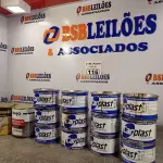 LOTE 116 - 12 LATAS DE ADESIVO PLÁSTICO, 01 REMOVEDOR PASTOSO E 01 MASSA ASFÁLTICA PARA VEDAÇÃO. (NO ESTADO, LEILÃO NÃO TEM GARANTIA E NEM DEVOLUÇÃO, SUJEITO A POSSÍVEIS AVARIAS VISÍVEIS/OCULTAS E/OU AUSÊNCIA DE COMPONENTES).