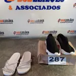 LOTE 287 - 02 – PARES DE CALÇADOS FEMININO Nº 36 (NO ESTADO, NÃO SABEMOS SE FUNCIONA. LEILÃO NÃO TEM GARANTIA E NEM DEVOLUÇÃO, SUJEITO A POSSÍVEIS AVARIAS VISÍVEIS/OCULTAS E/OU AUSÊNCIA DE COMPONENTES)