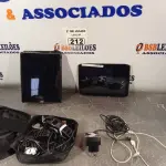 LOTE 212 - 02 TABLETS E 01 MÁQUINA DE CORTAR CABELO MARCAS E MODELOS DIVERSOS PARA RETIRADA DE PEÇAS. (NO ESTADO, LEILÃO NÃO TEM GARANTIA E NEM DEVOLUÇÃO, SUJEITO A POSSÍVEIS AVARIAS VISÍVEIS/OCULTAS E/OU AUSÊNCIA DE COMPONENTES).
