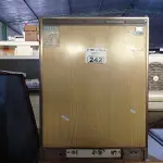 LOTE 242 - 01 FRIGOBAR. (NO ESTADO, LEILÃO NÃO TEM GARANTIA E NEM DEVOLUÇÃO, SUJEITO A POSSÍVEIS AVARIAS VISÍVEIS/OCULTAS E/OU AUSÊNCIA DE COMPONENTES).