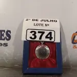 LOTE 374 - 01 RELÓGIO DE BOLSO. (NO ESTADO, LEILÃO NÃO TEM GARANTIA E NEM DEVOLUÇÃO, SUJEITO A POSSÍVEIS AVARIAS VISÍVEIS/OCULTAS E/OU AUSÊNCIA DE COMPONENTES).