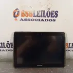 LOTE 228 - 01 TABLET SAMSUNG PARA RETIRADA DE PEÇAS. (NO ESTADO, LEILÃO NÃO TEM GARANTIA E NEM DEVOLUÇÃO, SUJEITO A POSSÍVEIS AVARIAS VISÍVEIS/OCULTAS E/OU AUSÊNCIA DE COMPONENTES).