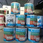 LOTE 436 - 01 LOTE COM VÁRIAS LATAS DE MASSA PARA MADEIRA SAYERLACK CORES DIVERSAS. (NO ESTADO, LEILÃO NÃO TEM GARANTIA E NEM DEVOLUÇÃO, SUJEITO A POSSÍVEIS AVARIAS VISÍVEIS/OCULTAS E/OU AUSÊNCIA DE COMPONENTES).