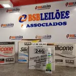 LOTE 246 - 01 LOTE COM VÁRIAS BISNAGAS DE SILICONE ACÉTICO. (NO ESTADO, LEILÃO NÃO TEM GARANTIA E NEM DEVOLUÇÃO, SUJEITO A POSSÍVEIS AVARIAS VISÍVEIS/OCULTAS E/OU AUSÊNCIA DE COMPONENTES).