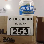 LOTE 253 - 02 CAIXAS COM COLA TUBO ST 175G COM 15 FRASCOS CADA. (NO ESTADO, LEILÃO NÃO TEM GARANTIA E NEM DEVOLUÇÃO, SUJEITO A POSSÍVEIS AVARIAS VISÍVEIS/OCULTAS E/OU AUSÊNCIA DE COMPONENTES).