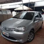 LOTE 487 - 01 TOYOTA ETIOS HB X NA COR PRATA; ALCOOL/GASOLINA; ANO 2014. (NO ESTADO, LEILÃO NÃO TEM GARANTIA E NEM DEVOLUÇÃO, SUJEITO A POSSÍVEIS AVARIAS VISÍVEIS/OCULTAS E/OU AUSÊNCIA DE COMPONENTES).