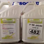 LOTE 482 - 10 LITROS DE DRYER BRILL, SECANTE ENCHAGUANTE ABRILHANTADOR CONCENTRADO. (NO ESTADO, LEILÃO NÃO TEM GARANTIA E NEM DEVOLUÇÃO, SUJEITO A POSSÍVEIS AVARIAS VISÍVEIS/OCULTAS E/OU AUSÊNCIA DE COMPONENTES).