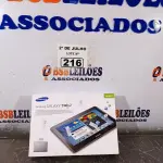 LOTE 216 - 01 TABLET SAMSUNG PARA RETIRADA DE PEÇAS. (NO ESTADO, LEILÃO NÃO TEM GARANTIA E NEM DEVOLUÇÃO, SUJEITO A POSSÍVEIS AVARIAS VISÍVEIS/OCULTAS E/OU AUSÊNCIA DE COMPONENTES).